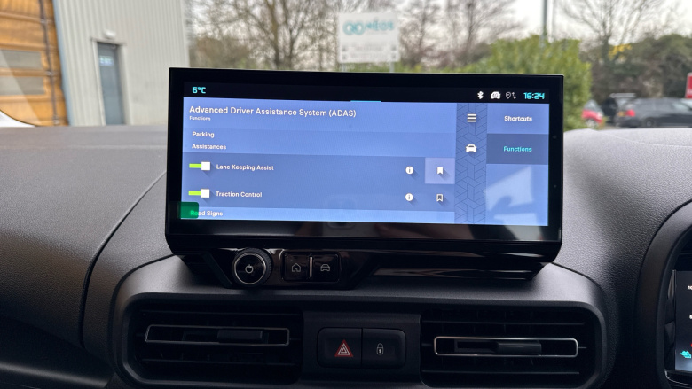 Citroen Berlingo 100kW Plus XL 52kWh 5dr Auto [7 Seat] Electric Estate